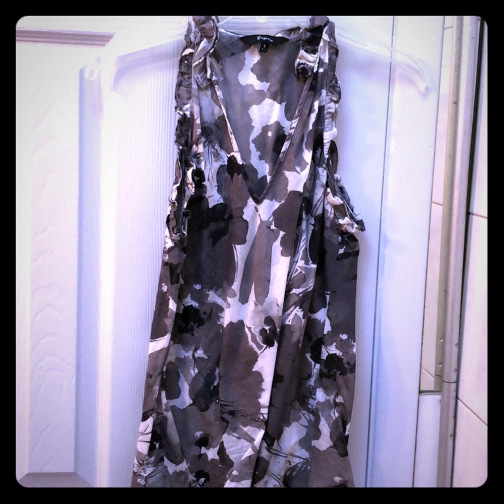 Express Gray Floral Blouse